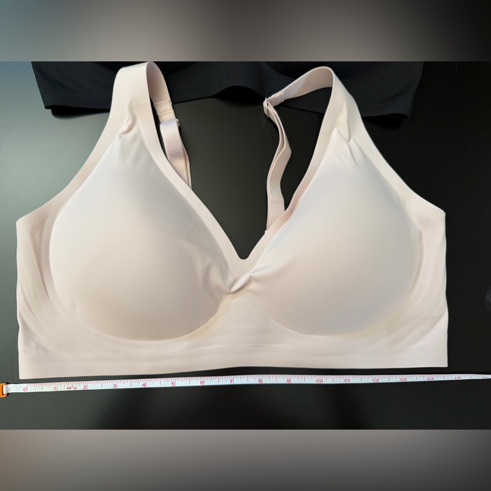 6 Wireless Seamless Comfort Bras - Picture 4 of 4